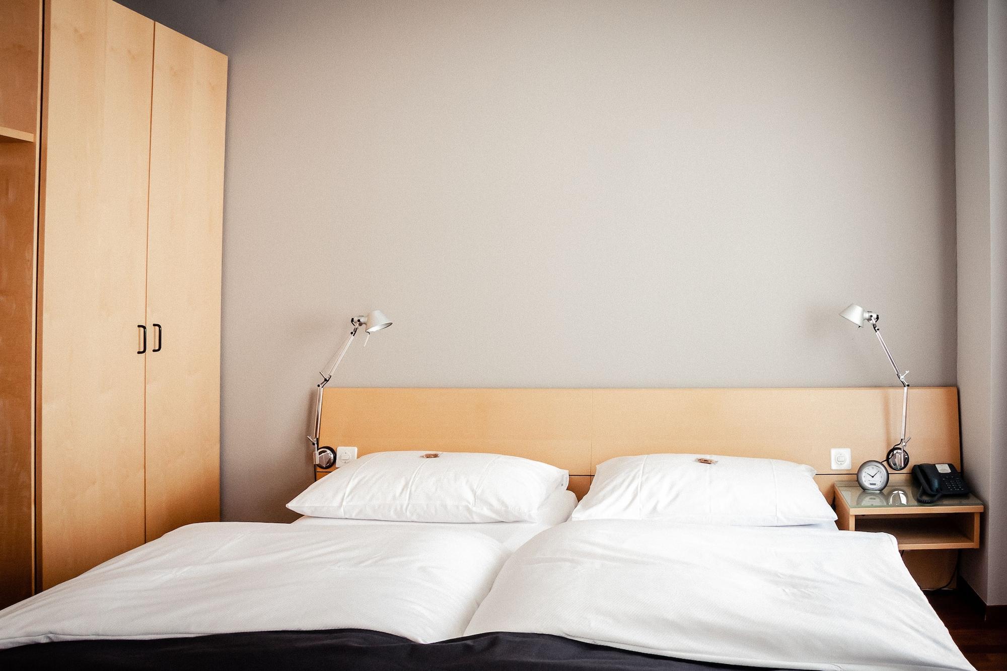 Royal Hotel - Urban Living Basel Ngoại thất bức ảnh