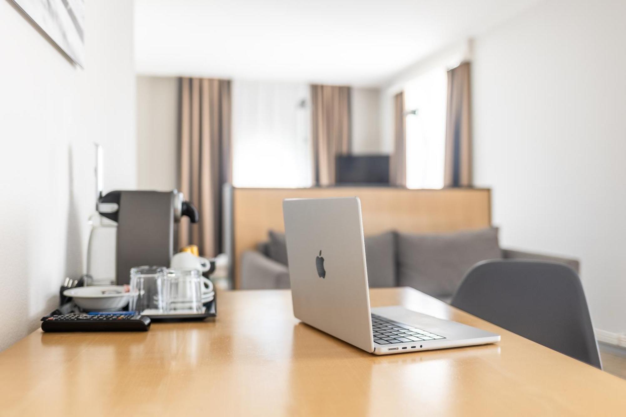 Royal Hotel - Urban Living Basel Ngoại thất bức ảnh