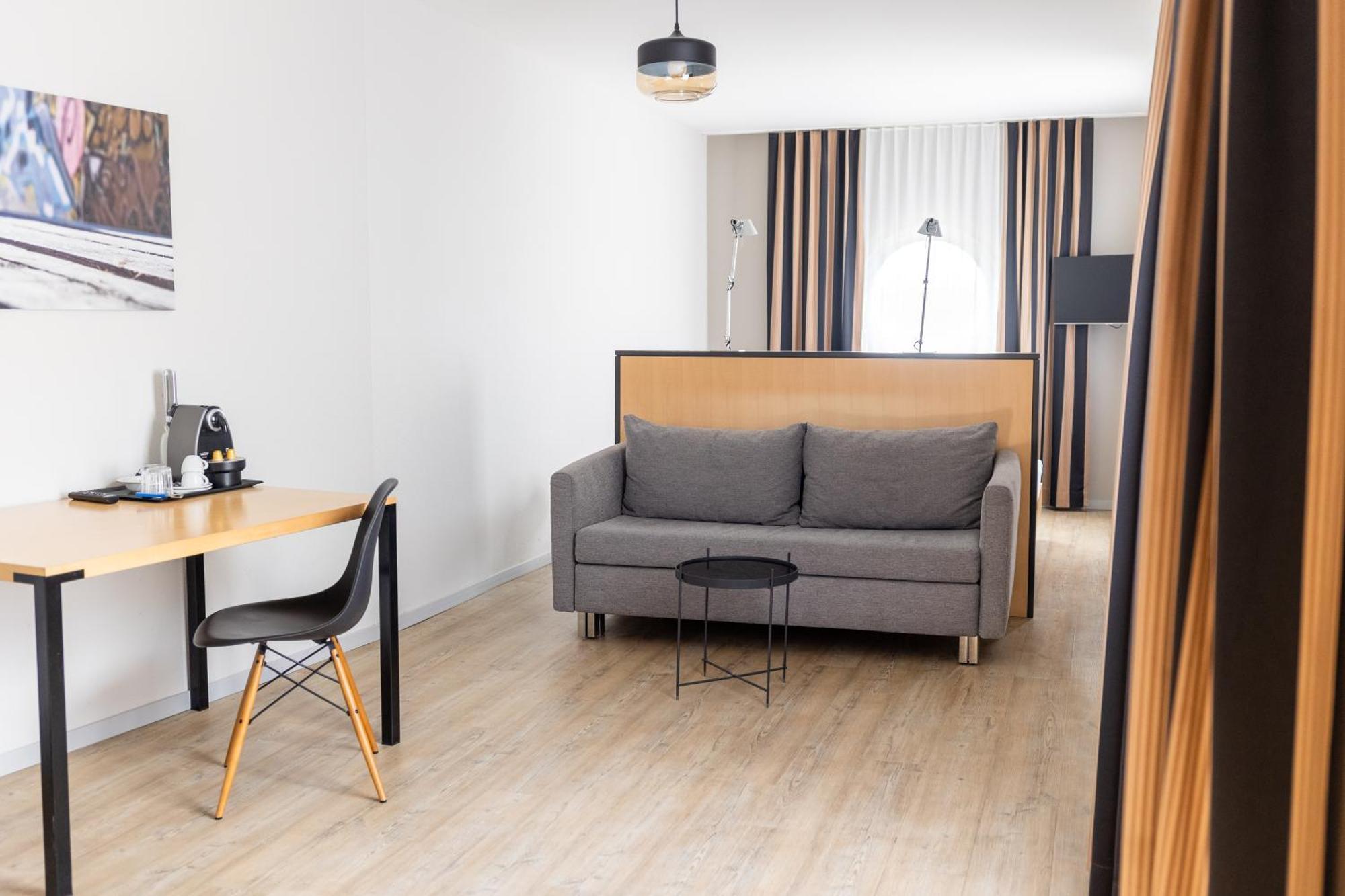 Royal Hotel - Urban Living Basel Ngoại thất bức ảnh
