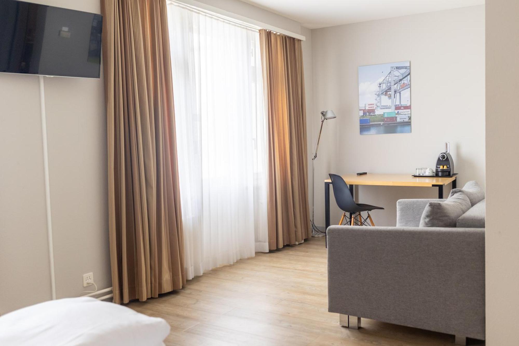Royal Hotel - Urban Living Basel Ngoại thất bức ảnh