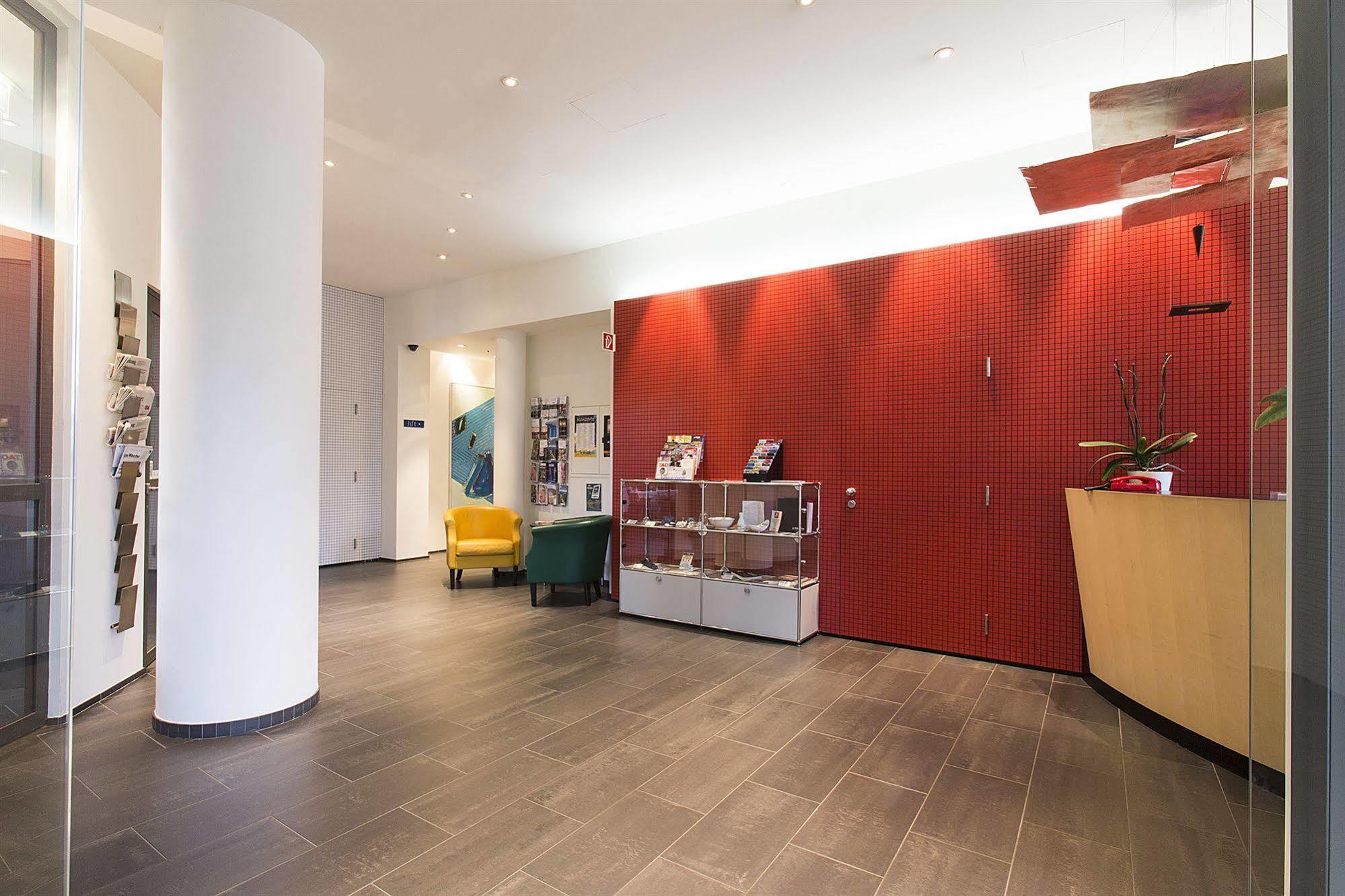 Royal Hotel - Urban Living Basel Ngoại thất bức ảnh